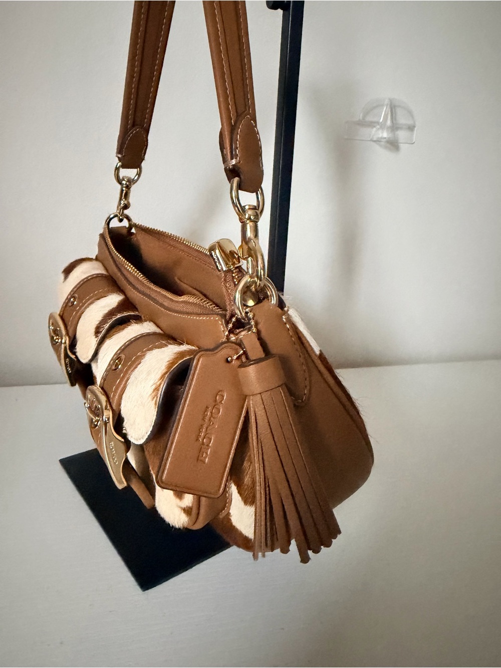 Coach Ashton Shoulder Brown Cowhide Leather Shoulder Bag with Buckle Pockets - Picture 6 of 7